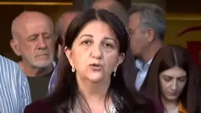 İmralı'ya giden DEM Parti heyeti, Öcalan'ın mesajını kameralar önünde okudu
