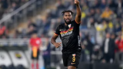 Kayserispor'un golcüsü Nazon Mourinho ile böyle alay etti