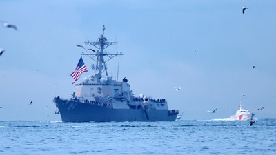 Deprem sırasında ABD savaş gemisi USS Nitze'nin İstanbul'da olduğu iddia edildi!