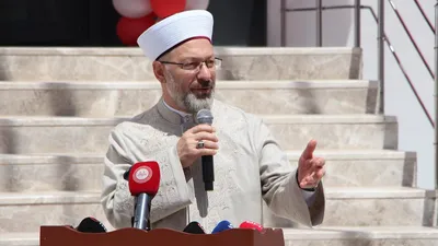 Yapay zekaya ayet soran Diyanet İşleri Başkanı Erbaş, aldığı cevabı paylaştı