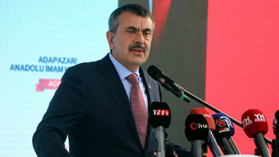 Milli Eğitim Bakanı Tekin'den olay olacak ''başörtü'' çıkışı