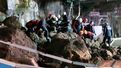 Samsun'da heyelan: Anne kurtarıldı, baba ve 2 çocuğu hayatını kaybetti!