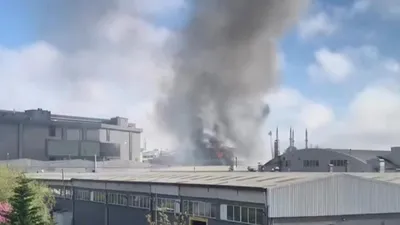 İstanbul'da tekstil fabrikasında büyük yangın