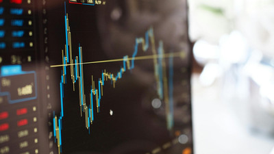 Dev banka Dolar/TL ve Euro/TL beklentilerini değiştirdi