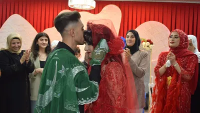 Türkiye'nin en sessiz mutluluğu: Damat da gelin de hem işitme hem de konuşma engelli...