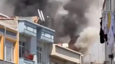 İstanbul'da 5 katlı binada yangın paniği