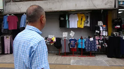 Kiracısı dükkanını geri isteyen mal sahibinden istedikleri ''pes''dedirtti