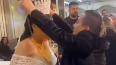 Murat Övüç oğlunu evlendirdi, gelinine taktığı takılar olay oldu