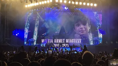 Gun's N' Roses, İstanbul konserinde Mattia Ahmet Minguzzi'yi unutmadı