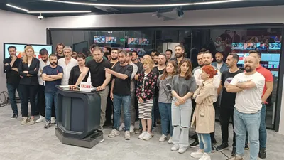Medyada grev var! Ünlü televizyon kanalının çalışanları iş bırakıp bina içinde nöbete başladı