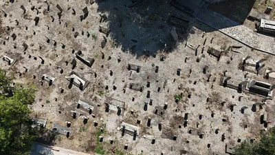 Osmanlı'nın tarihi yadigarının son hali kahretti! İnsan kemikleri her yerde...