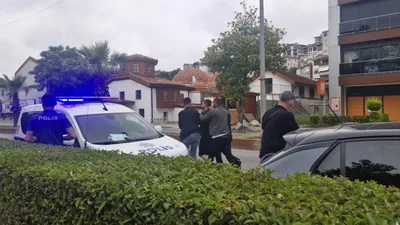 Tanımadığı genç kadına gül vermek istedi, reddedilince kabusu yaşattı!