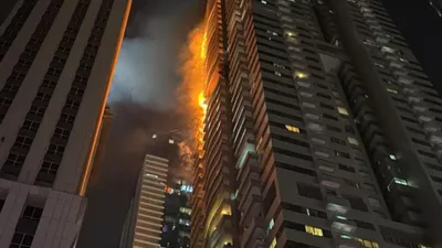 67 katlı gökdelen yangın kabusu! Binlerce kişi tahliye edildi