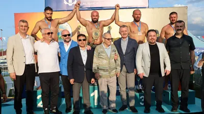 Altın kemerin adresi değişmiyor: Muratpaşa yine şampiyonluğa yürüyor