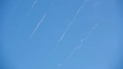 İsrail, İran'ı bir kez daha vurdu: 15 uçak imha edildi!