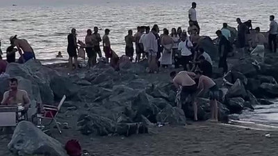 Denize atlarken kayalıklara çakıldı