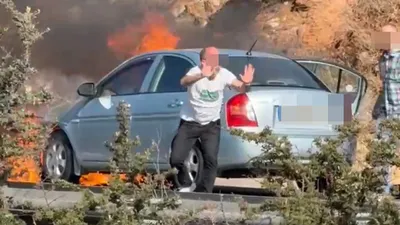 Otoyolda korku dolu anlar: Araç bir anda alev topuna döndü, 1 araç bile durmadı!