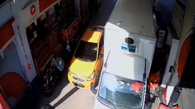 Gasp ettikleri takside şoförü rehin alıp, gittikleri adrese kurşun yağdırdılar