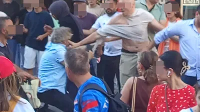 İstanbul'da İETT otobüsündeki yumruk yumruğa kavga sokakta devam etti