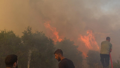 Antalya'da orman yangını: İtfaiyenin yardımına vatandaş koştu!