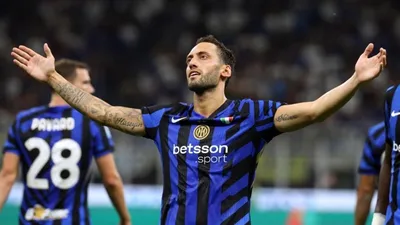 Adı Galatasaray'la anılan Hakan Çalhanoğlu'nun paylaşımı ortalığı karıştırdı