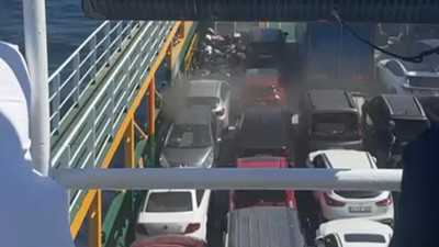 Marmara Denizi'nde arabalı feribotta yangın paniği!