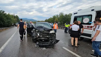 TEM'de zincirleme kaza: 10 araç birbirine girdi