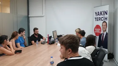 Balıkesir Büyükşehir Belediye Başkanı Ahmet Akın Tercih Sürecinde Gençlerin Yanında