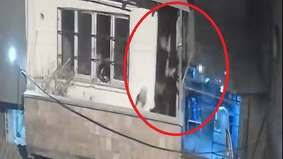 Aralarında husumet olan komşular, balkondan balkona çatıştı!