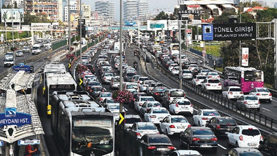 Vatandaş merakla bekliyor: Hurda araç indirimi olacak mı ? 