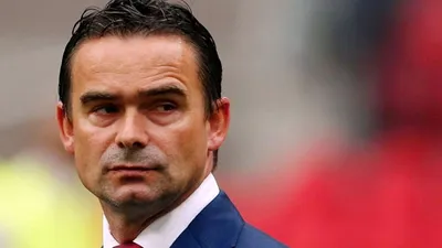 Marc Overmars geliyor !