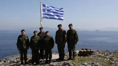 Yunan komutan haddini aştı
