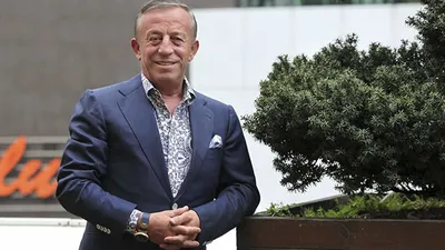 Ali Ağaoğlu ''donlarına'' kadar almış !