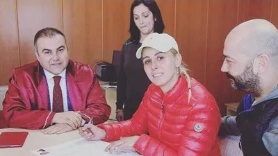 Niran Ünsal'ın 12 bin fitteki nikâhı Nihat Hatipoğlu kıydı
