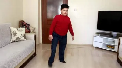 Siz insan mısınız ? Engelli bir çocuğa bu yapılır mı ?