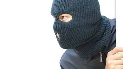 Silah zoruyla parayı havale yaptırdı !
