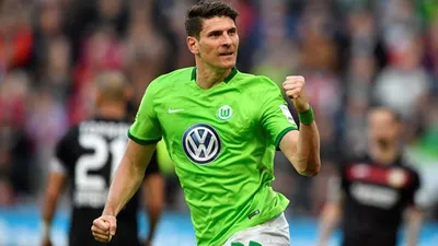 Gomez'den 7 dakikada 3 gol !