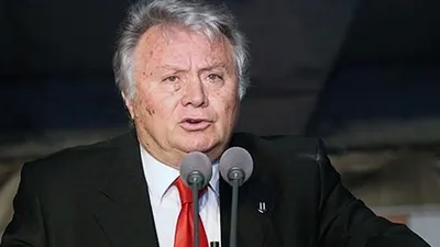 Beşiktaş'ta Divan kaosu sürüyor