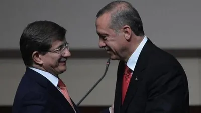 Davutoğlu katılacak mı ? Herkes merak ediyordu