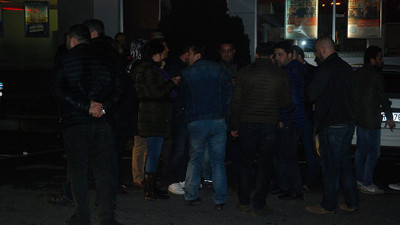 İstanbul'da Hayır pankartı asan gençlere ateş açtılar !