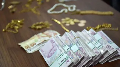 Özel Halk Otobüsü'nde bir servet unuttu