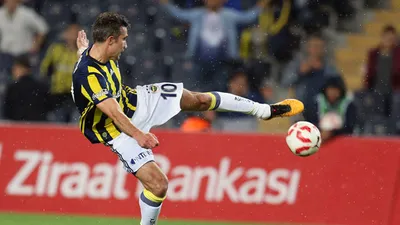 Robin van Persie Fenerbahçelileri çıldırttı !