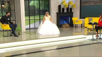 İzdivaçta stüdyoya gelinlikle geldi!