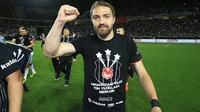 Caner Erkin, 3 yıl daha Beşiktaş'ta