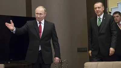 Putin'in kırmızı kravatının sırrı !