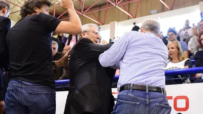 Aziz Yıldırım’ın başkanlığı tehlikede mi ?