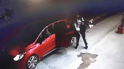 Bacağından vuruldu hayatını kaybetti