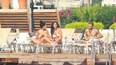 İskelede nargile keyfi