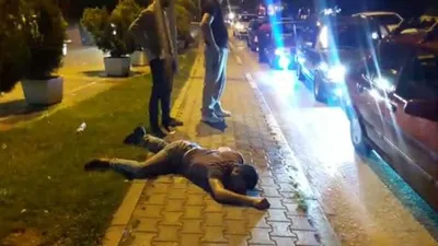 Cadde ortasında yığıldı kaldı