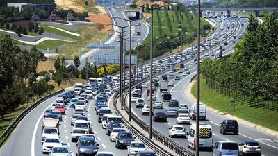 Dikkat ! Tatilciler erken yola çıktı